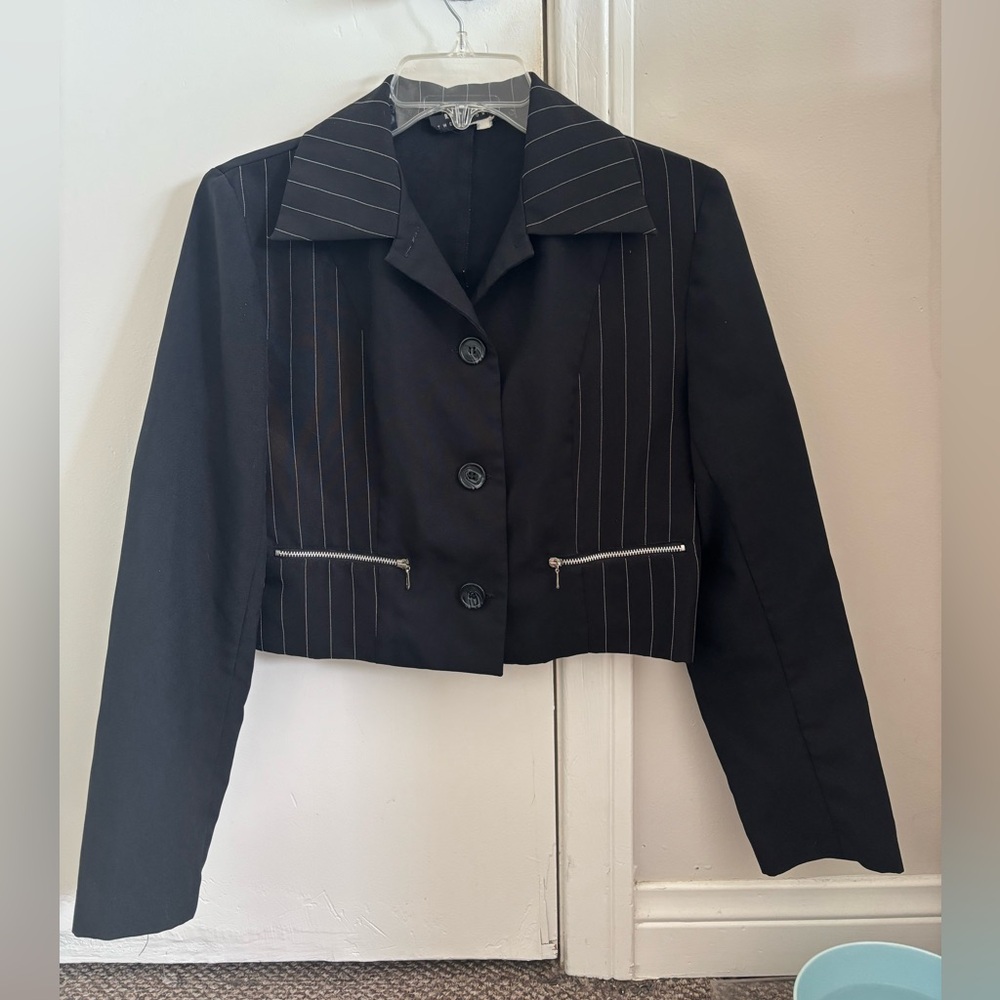 Jacket - Picture 9 of 10